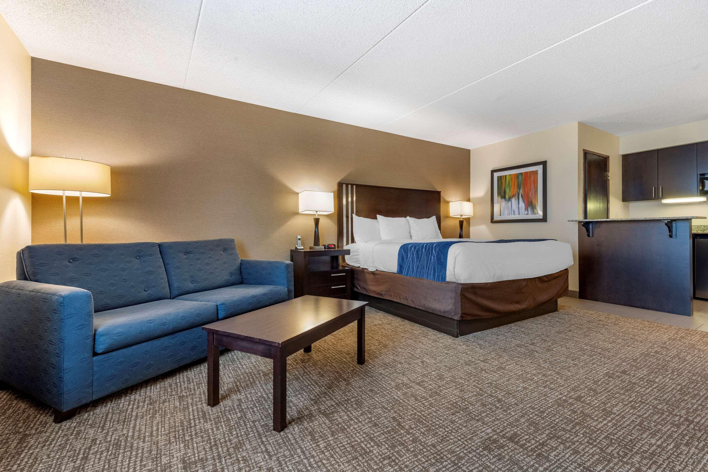 Comfort Inn&Suites Butler Exterior foto